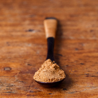 Kurkuma, Ingwer und Pfeffer -Gewürzmischung in Pulverform-