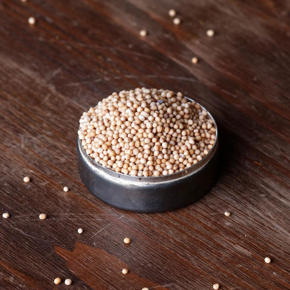 Organic yellow mustard seeds