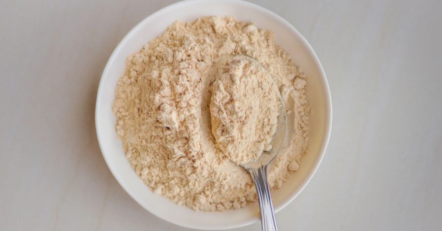 Maca-Pulver in einer Schüssel