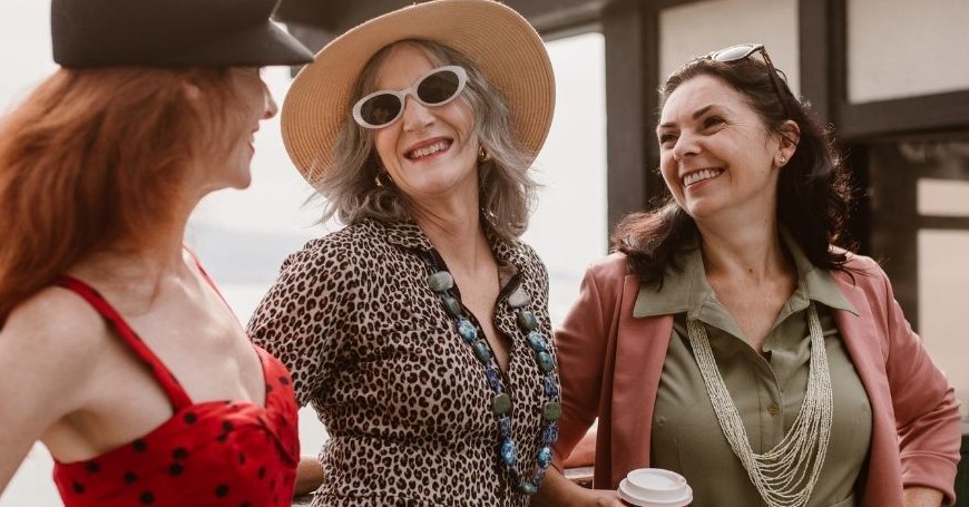 femmes sans symptômes grâce aux remèdes naturels pour la ménopause